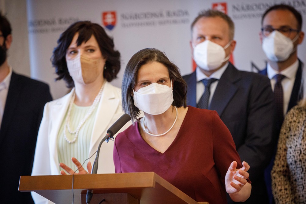 Odvolávanie ministerky Kolíkovej