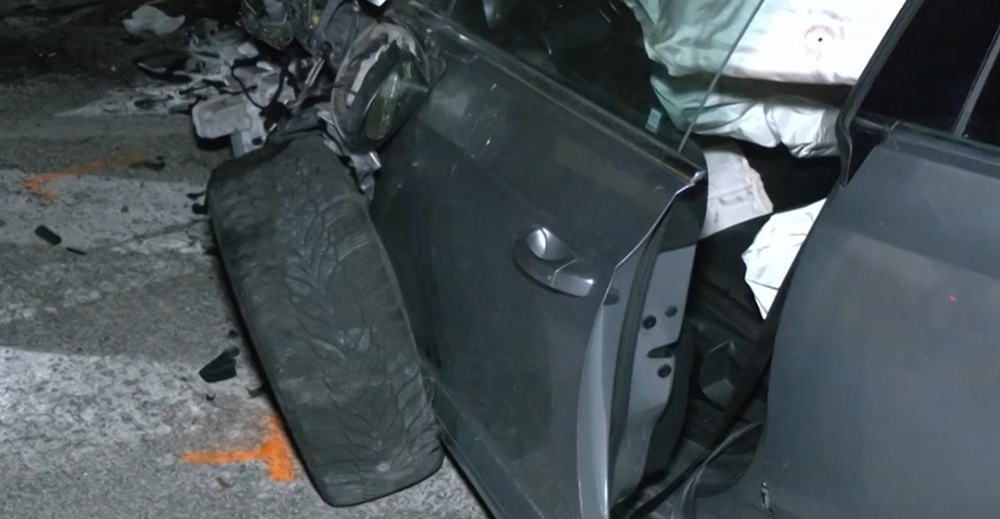 Autonehoda osobného auta s kamiónom