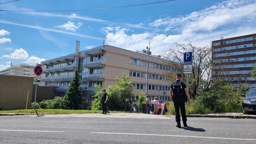 Zásielka polícia ministerstvo zdravotníctva