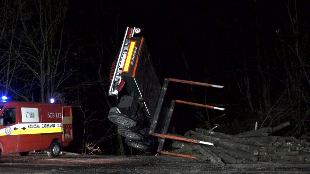 [multi] prevrateny kamion 508