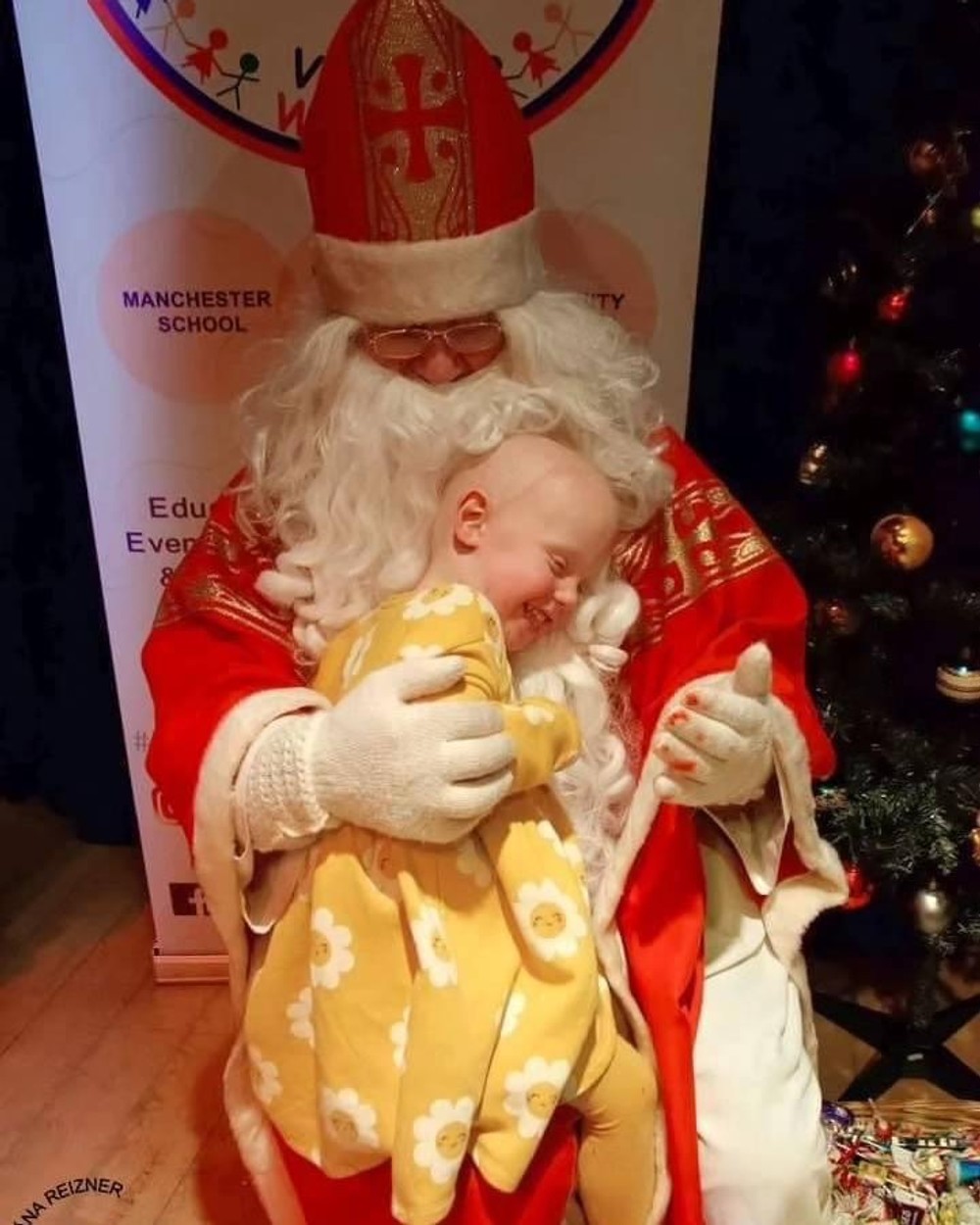 CE3B5E84-13F4-4432-ABF3-BCAE1FB99655