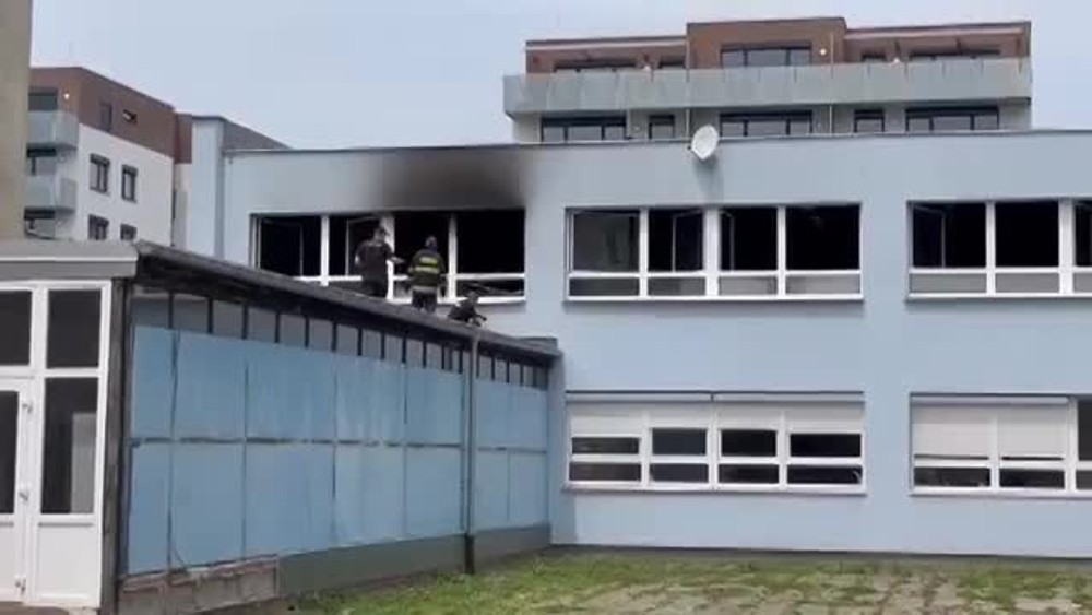 [multi] Požiar škola 10652