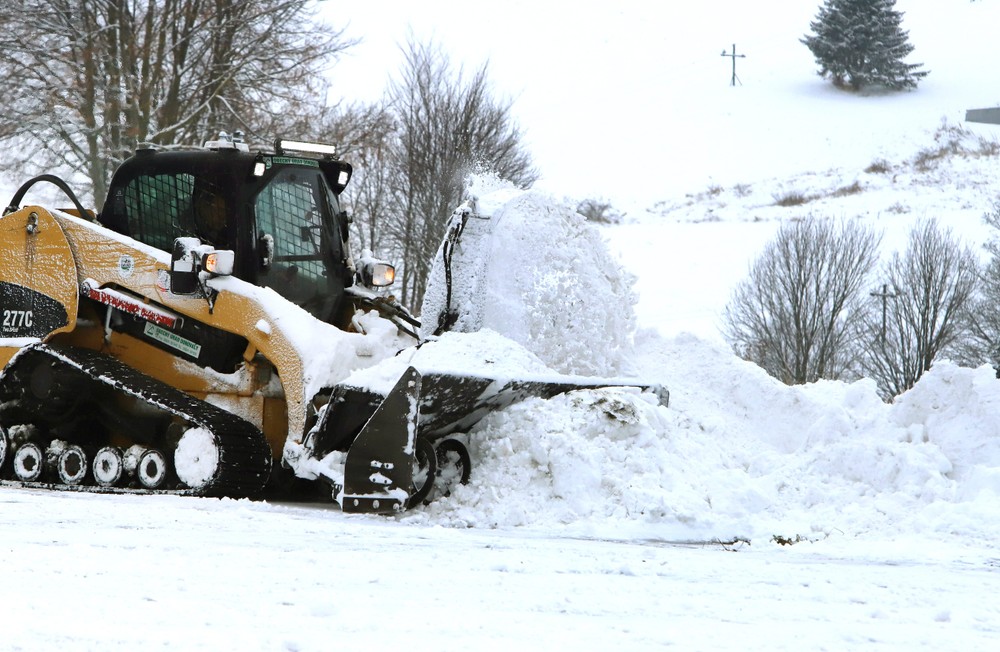 Banská Bystrica Donovaly Počasie Sneh zima cestári kalamita (4)