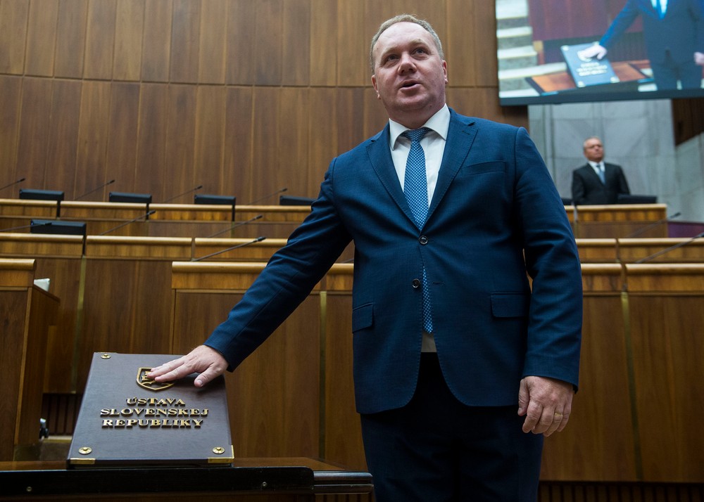 poslanec Richard Vašečka koalícia OĽaNO a priatelia Kresťanská únia a Za ľudí Slovensko