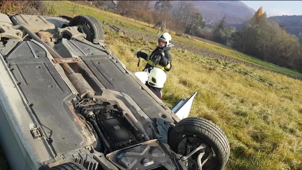 [multi] havarovali policajti 5828