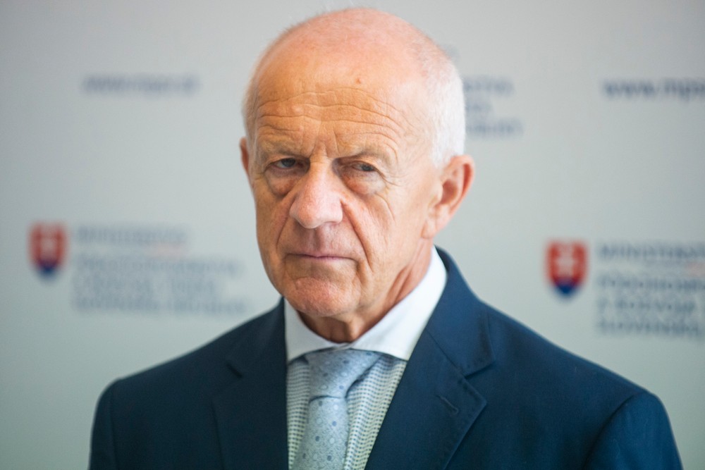 minister pôdohospodárstva a rozvoja vidieka SR Jozef Bíreš