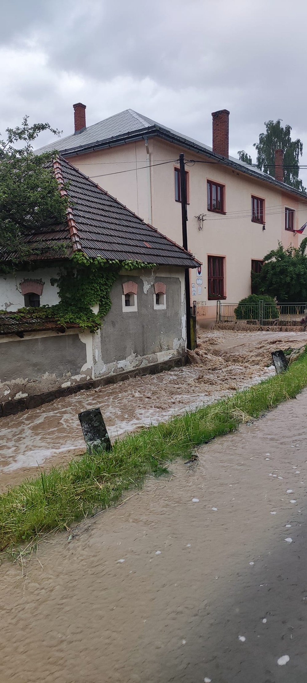 Záplavy v obci Beluj (4)
