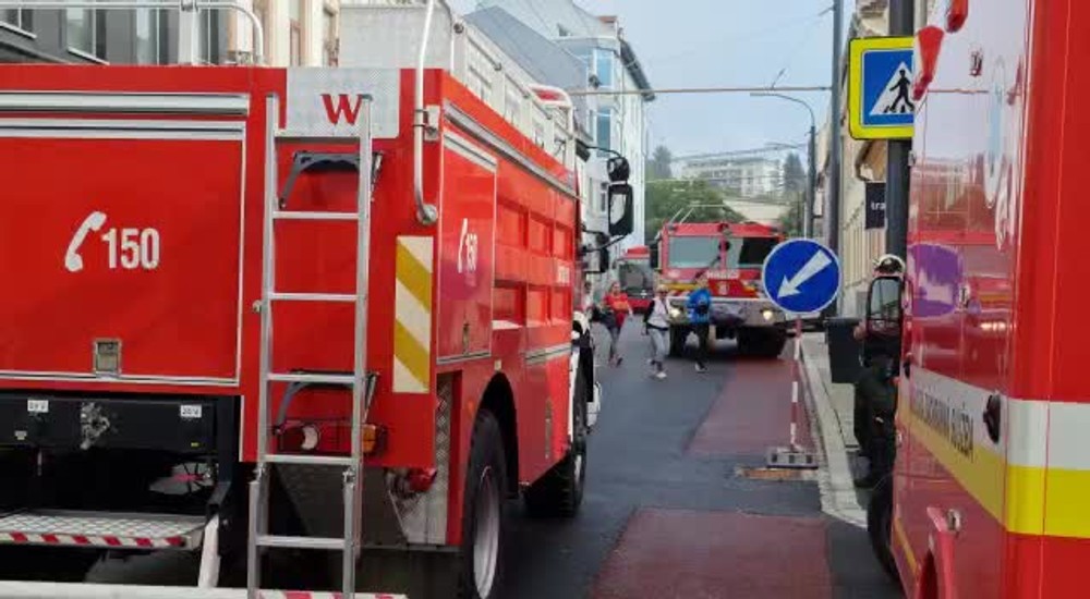 [multi] poziar v bratislave 10333