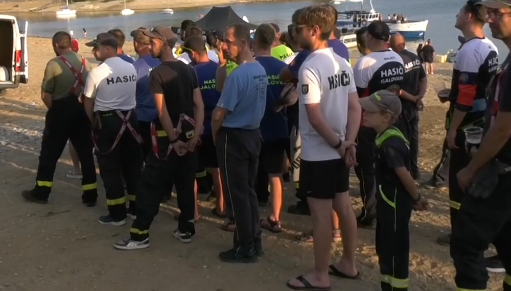 Dobrovoľní hasiči ukončili leto netradičnou súťažou 