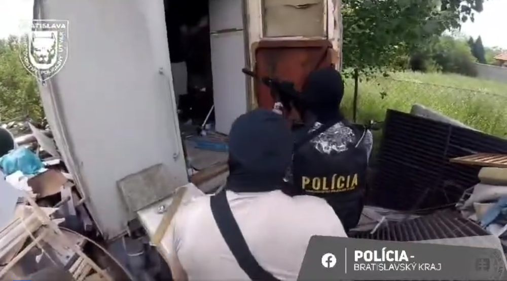 01 bratislava razia policia 7