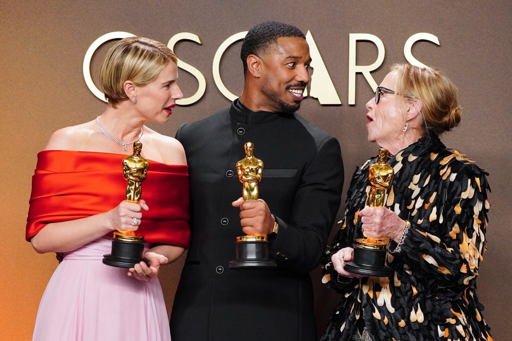 98th_Academy_Awards_-_Press_Room_46929