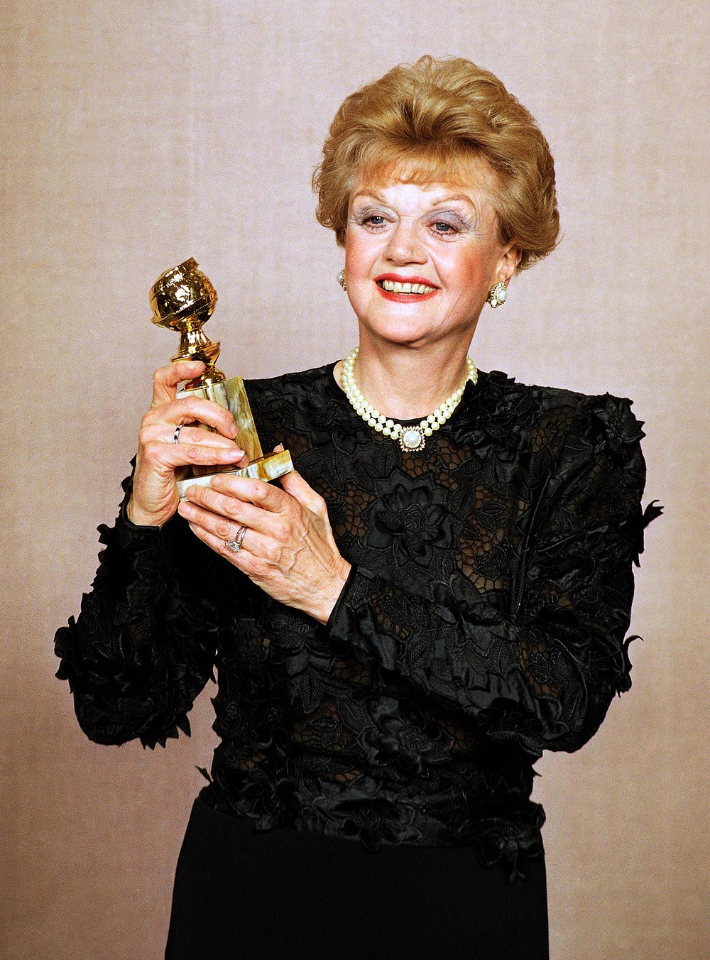 Obit_Angela_Lansbury_83799-617e1f3fc0274072ac70825f6224c3b5