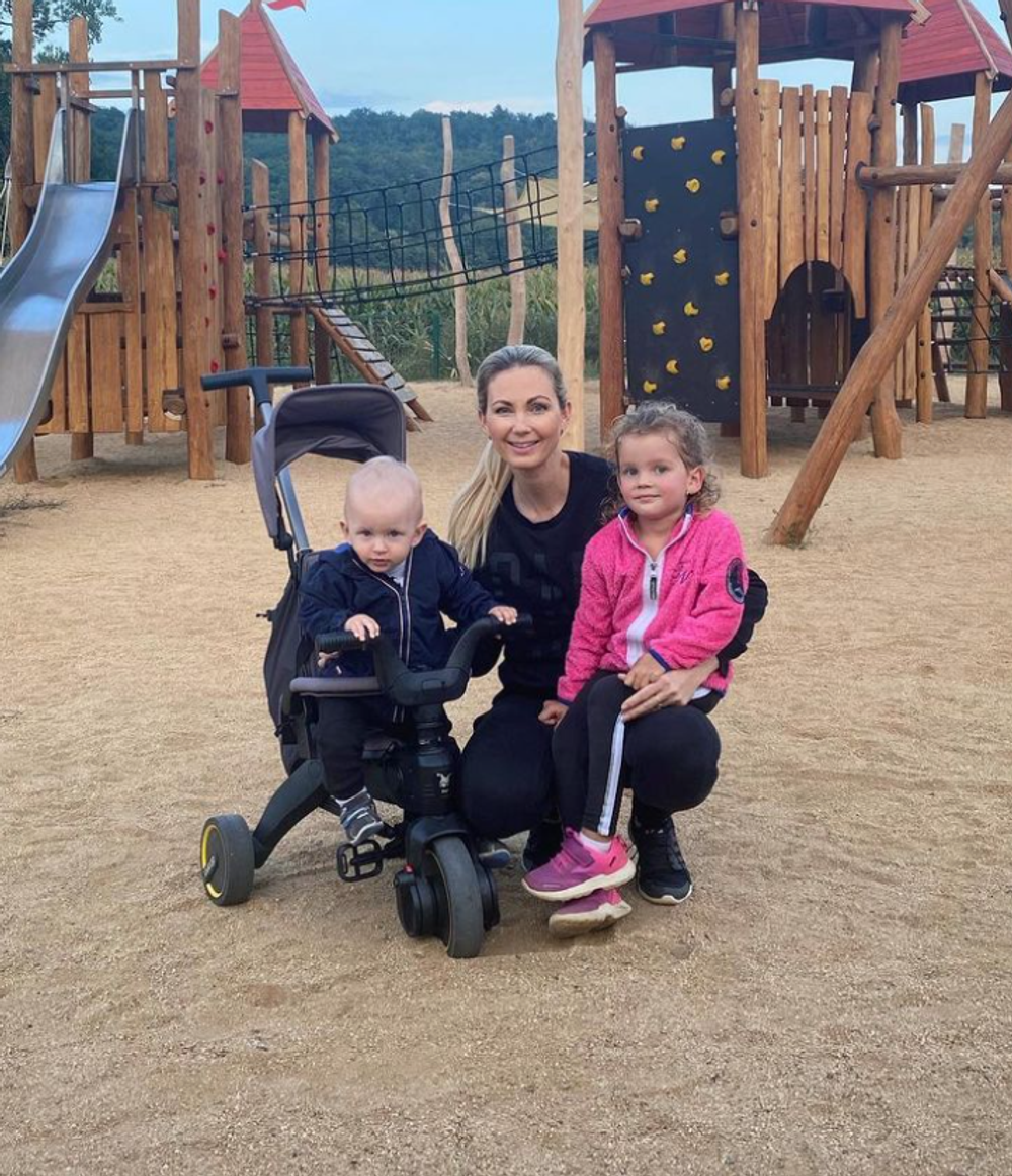 Sandra Pospíšilová s rodinou