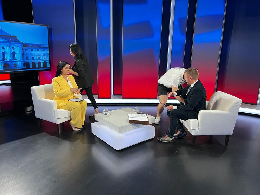 Politika 24 - Peter Kotlár  2