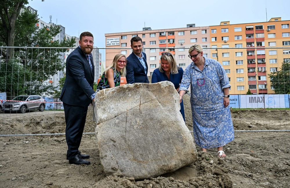 výstavba nájomných bytov muchovo námestie bratislava (2)