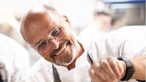 Obávaného šéfkuchára okradli! Potom sa ale zlodeji vrátili a spravili TOTO!