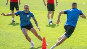 Cena anglického kádra je desaťnásobne vyššia. Slovensko má ale silný tím