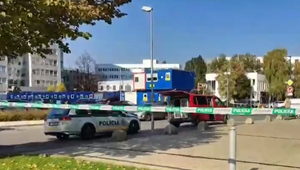 V Bratislave na Plynárenskej ulici preveruje podozrivú batožinu