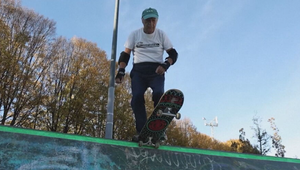 88-ročný skateboardista dokazuje, že vek je len číslo