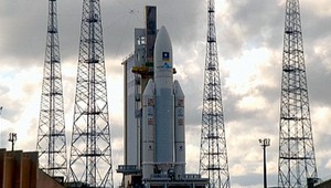 Raketa Ariane 5 vyniesla na obežnú dráhu 4 satelity