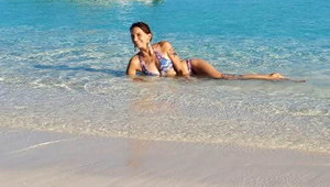 Nvotová minulý rok zúfalo rozpredávala majetok, teraz si užíva už dva mesiace Maldivy a odkazuje TOTO!