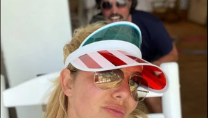 Kuchařová po rozvode s Brzobohatým prvýkrát na dovolenke vo dvojici! TENTO chlapík jej robí spoločnosť!