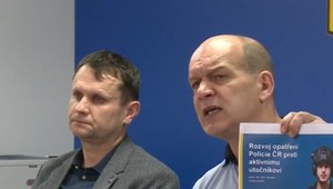 Česi sa chcú poučiť: Pre zlú krízovú komunikáciu pri útoku na univerzite vzniká špeciálny tím