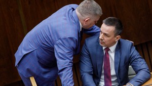 Hlas-SD chce na pomoc seniorom vyčleniť ďalšie zdroje. Dôchodky by sa valorizovali dva razy do roka