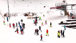 Silvester na snehu: Na horách ľudia začali s oslavou už počas dňa