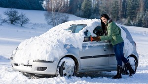 SERVISNÁ TÉMA. Keď vám auto poškodí ľad či sneh