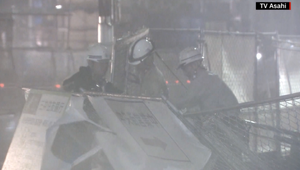 O slovenských gymnazistoch, ktorí uviazli na letisku v Tokiu, už informujú aj zahraničné médiá