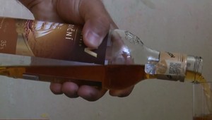 Vypila pol litra rumu a sadla si za volant. Na mol opitá žena netušila, ako sa dostala k hraniciam so Slovenskom