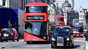 Malí školáci išli na výlet do Londýna. Hostiteľské rodiny si ich ale nevyzdvihli