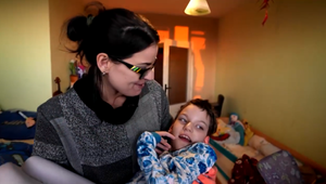 Darované Vianoce TV JOJ: Kvôli zlodejovi nemohla ísť s dcérou von z bytu. Vďaka darcovi majú opäť dôvod na úsmev