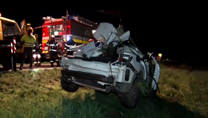 V aute tragicky zahynul mladý vodič. Čo sa dialo tesne pred nehodou?