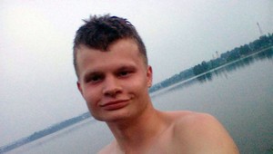 Mladík ubil ženu na smrť. Potom jej telo znetvoril a časti zjedol