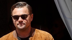 Kríza vo vzťahu? DiCaprio odstrkoval na jachte svoju mladučkú partnerku