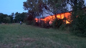 Na východe Slovenska zasiahol požiar senník s rozlohou 600 metrov štvorcových