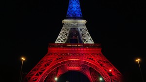 Neznámy páchateľ v metre v centre Paríža bodnou zbraňou zranil tri ženy