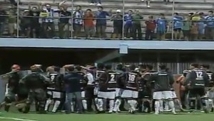 Policajný pes pohrýzol počas zápasu hráča Caxiasu!