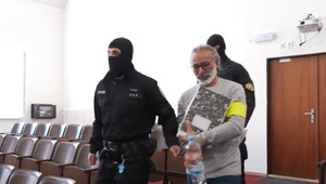 Príbeh ako z filmu opäť pred súdom. Muž plánoval vraždu vlastnej dcéry