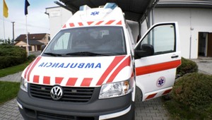 Z nevinného úrazu na záhrade sa vykľula vražda. Obvinená je partnerka muža