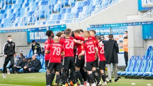 Lepšie individuality neznamenajú lepší tím