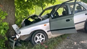 Čelný náraz v Žehre: Mladíkovi nemohli zadržať vodičský preukaz, nikdy ho nemal