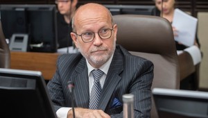 Káčer a Naď o roku vojny na Ukrajine: Najväčším dodávateľom zbraní na Ukrajinu je Rusko, keď s tým prestane bude mier