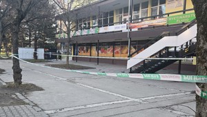 V Nitre vybuchli nadránom tri bankomaty. Krádež trvala iba pár minút