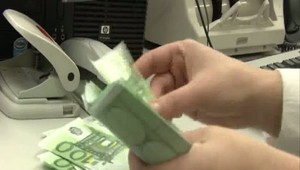 Peniaze na účte strácajú na hodnote. Riešením je investovanie