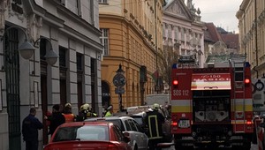 Požiar v Starej tržnici, museli evakuovať ľudí