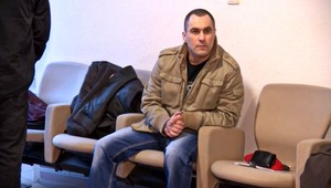 Výsledok pojednávania s obžalovaným expolicajtom Ľubošom T. známy nie je. Súd musel pojednávanie odročiť