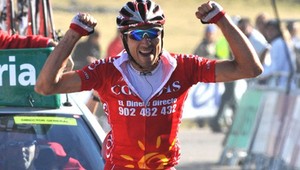 Moncoutie zvládol najlepšie stúpanie 8. etapy, P. Velits klesol na 9. priečku